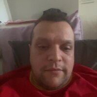 Italiano8084's Offline Chat Room