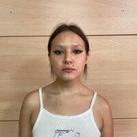 NicoleNadeau's Offline Chat Room