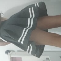 Hannah_Caitlin's Offline Chat Room