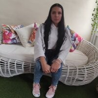 JuanitaPernia's Offline Chat Room