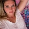 Flirty-Blonde-Bells