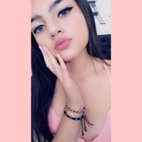 luna_pink_1_'s Offline Chat Room