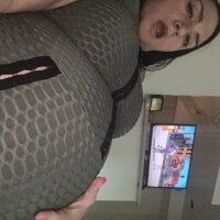 thickassfreek's Offline Chat Room