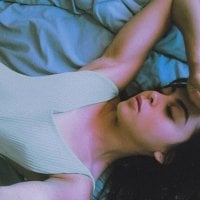 HotEmmaXxXx's Offline Chat Room