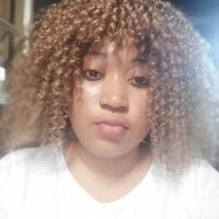 EbonyEnvy webcam model