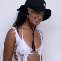 Samantha_Martiness webcam model