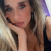SarahStarr2020's Avatar Pic