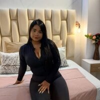 bella_avila webcam