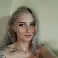 Little__Luna model avatar