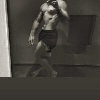 HecklingSmocking's Offline Chat Room