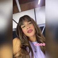 AlahiaDabion's Webcam Show