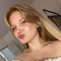 Xloe_Queen webcam model