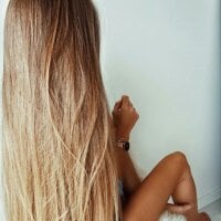 Stella_Tok_'s Offline Chat Room