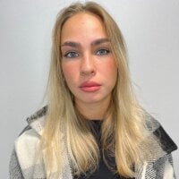 AgnesJack Adlı Modelin Çevrimdışı Sohbet Odası