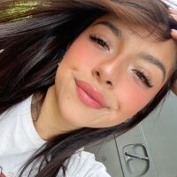Yovng___LauLive Webcam