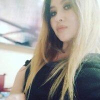 PillowLola's Offline Chat Room