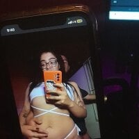 nev_and_val's Avatar Pic