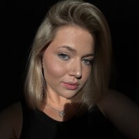 Evahadson fully nude on webcam for live porn video chat