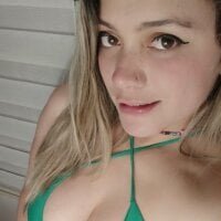 Annadiaz094 Adlı Modelin Çevrimdışı Sohbet Odası