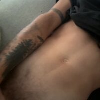 Hungscouser96 model avatar