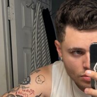 Youngstud2102 webcam