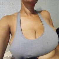 Bearie1991's Offline Chat Room