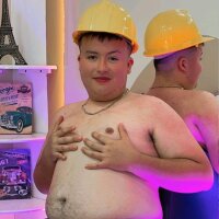 Aron_Walls