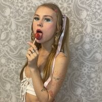 غرفة دردشة Ellie-Mcqueen دون اتصال