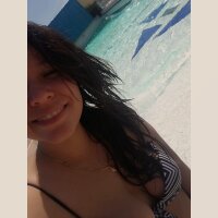 fernanda-cam's Offline Chat Room