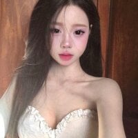 Huyen-baby webcam
