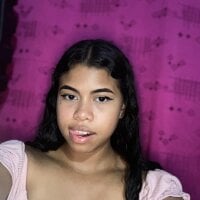 emely_willz's Offline Chat Room