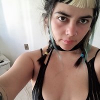 xvittoriax's Offline Chat Room