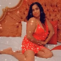 Spicy_indian9's Offline Chat Room