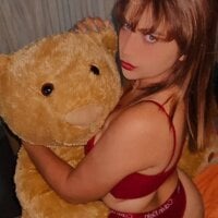 Fantasy_honey_161's Offline Chat Room