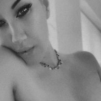 XlusciousLucilleX's Avatar Pic