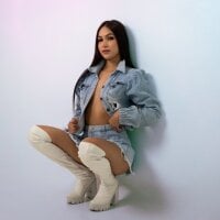 sweet_alondra's Offline Chat Room