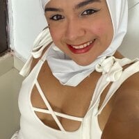 AliaAsad webcam model