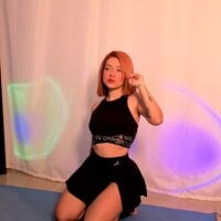 amberrr_sweeed webcam model