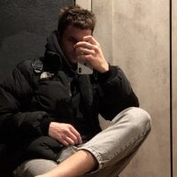 cari-love1's Profile Pic