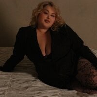 polly_cuteeee's Avatar Pic