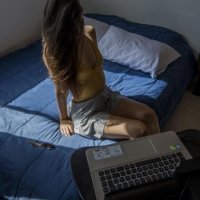 crystal_rogers: δωμάτιο συνομιλίας εκτός σύνδεσης