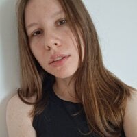 Froylen model avatar
