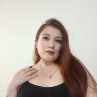 Xya_Luxe's Offline Chat Room