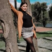 Aisha_poweer webcam model