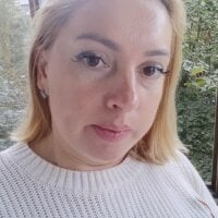Mia_Bloomie