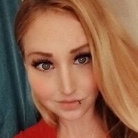 sashasapphire69's Offline Chat Room