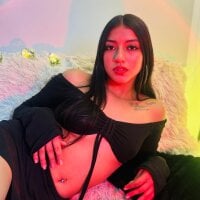 Quiinn_bx webcam model