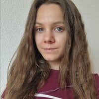 Hannah__20's Offline Chat Room