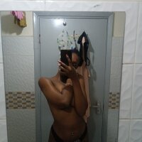 salty_shuga's Offline Chat Room