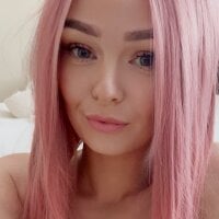 Bella_BrunetteX